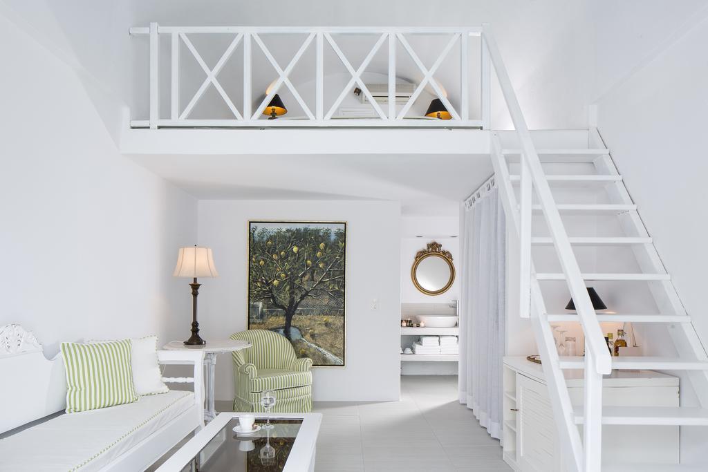 La Maltese Caldera Concept Hotel Imerovigli  Room photo